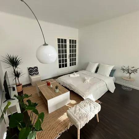 Apartment T2 60m2, Centre Ville, Parking Gratuit, Terrasse, Proche Tram, A Seulement 15mn Des Plages *