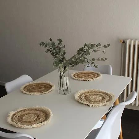 Apartment T2 60m2, Centre Ville, Parking Gratuit, Terrasse, Proche Tram, A Seulement 15mn Des Plages Montpellier