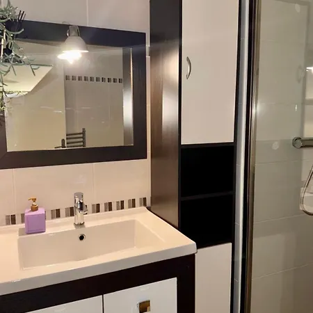 T2 60m2, Centre Ville, Parking Gratuit, Terrasse, Proche Tram, A Seulement 15mn Des Plages Apartment *